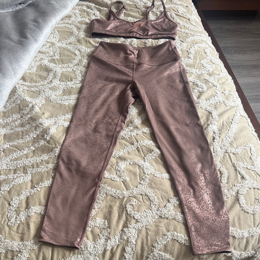 Noli Yoga Stylish Metallic Leggings Set XS